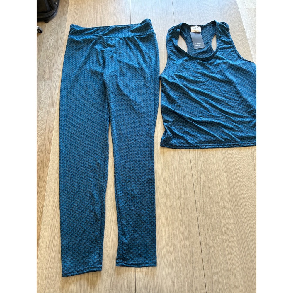 OFB Our Fashion Boutique Teal Honeycomb Scrunch Butt Leggings and Tank Set L/XL